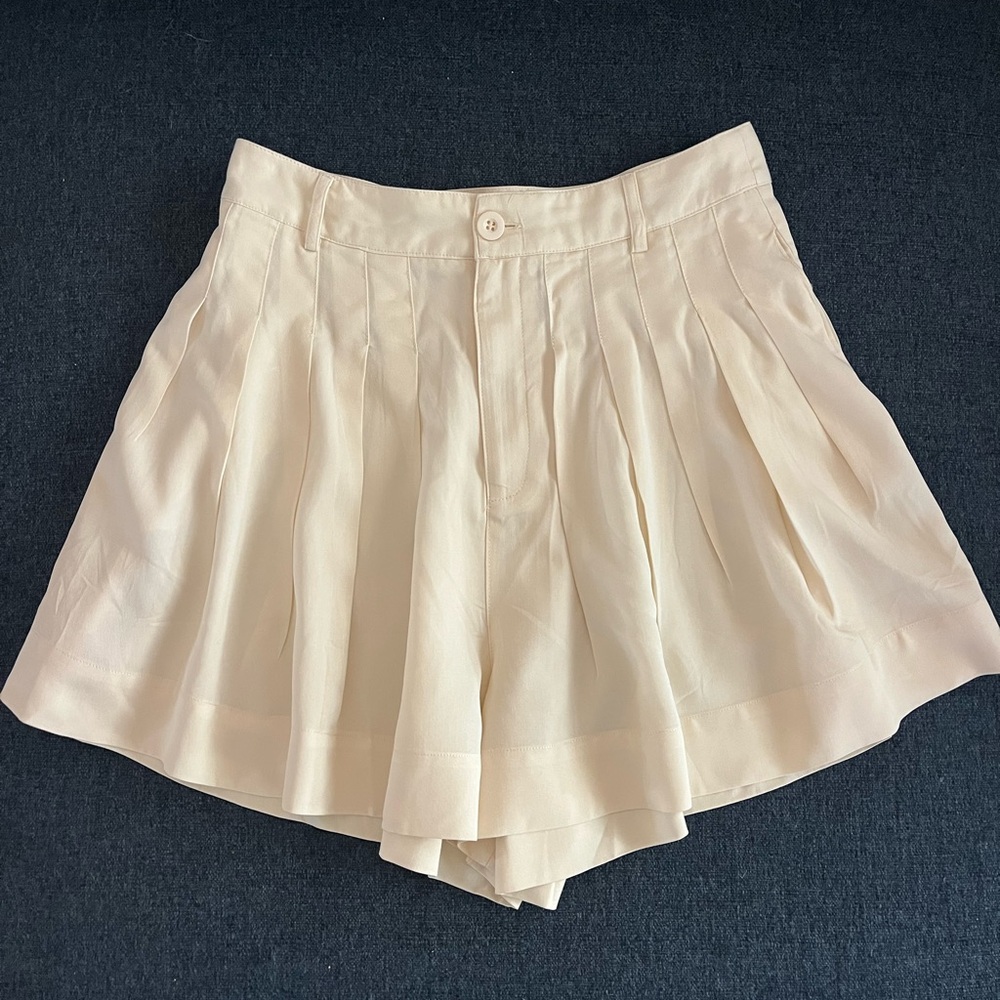 Pleated skort with pockets - NEW